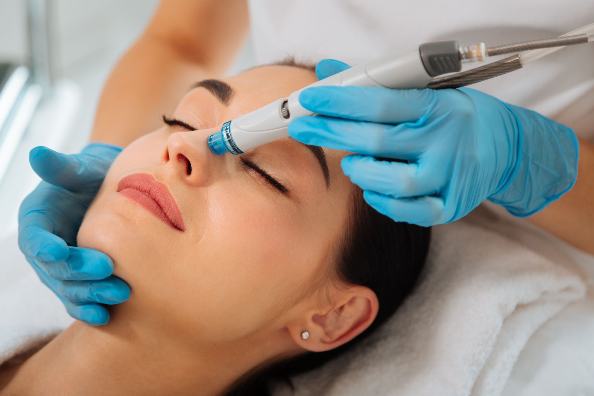 Hydradermabrasion & Hydro-Facial Treatments Hydradermabrasion & Hydro-Facial Treatments